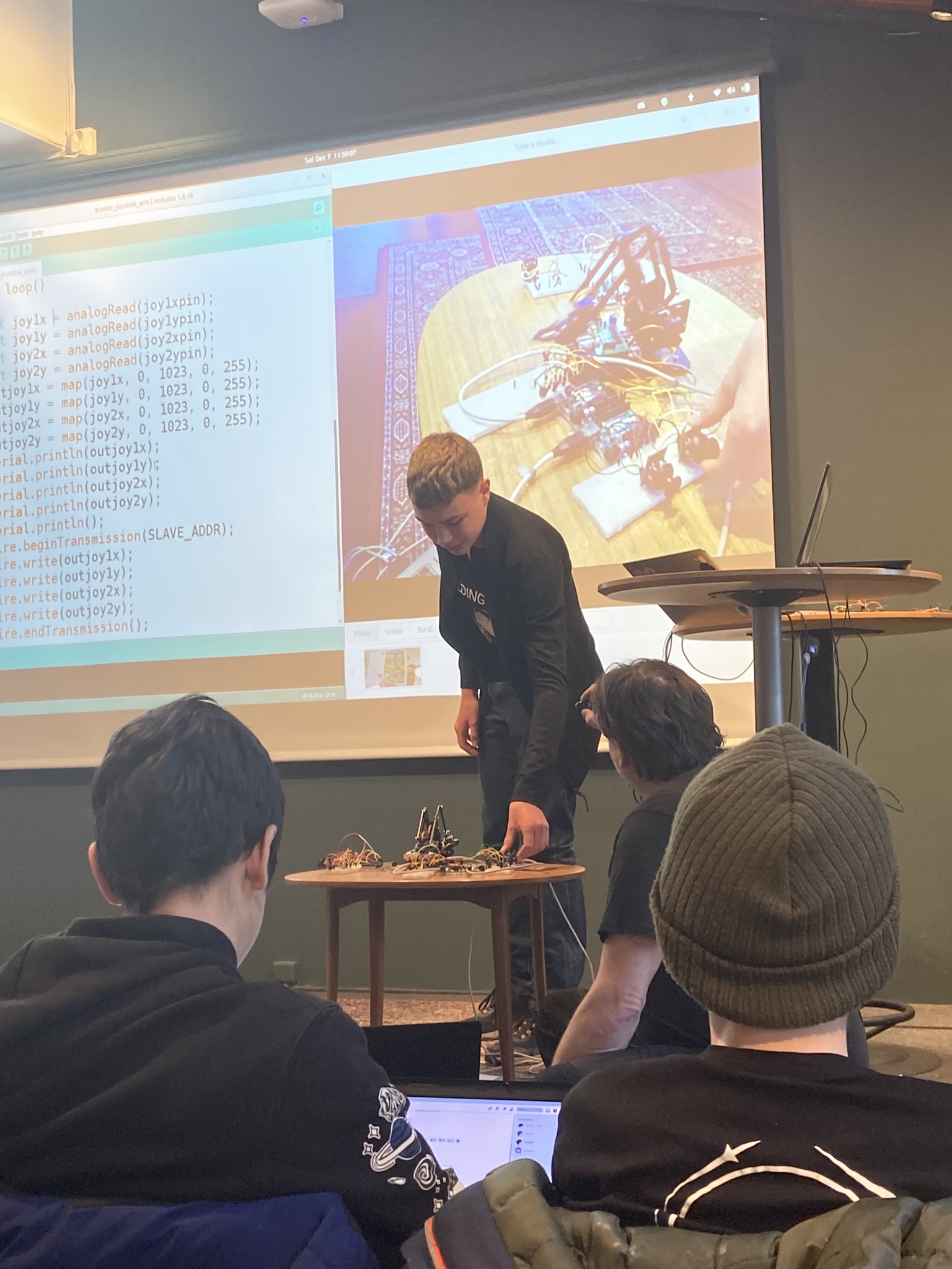 https://uppsala-makerspace.github.io/loerdagskurser/verksamheter/20241207_slutpresentation/