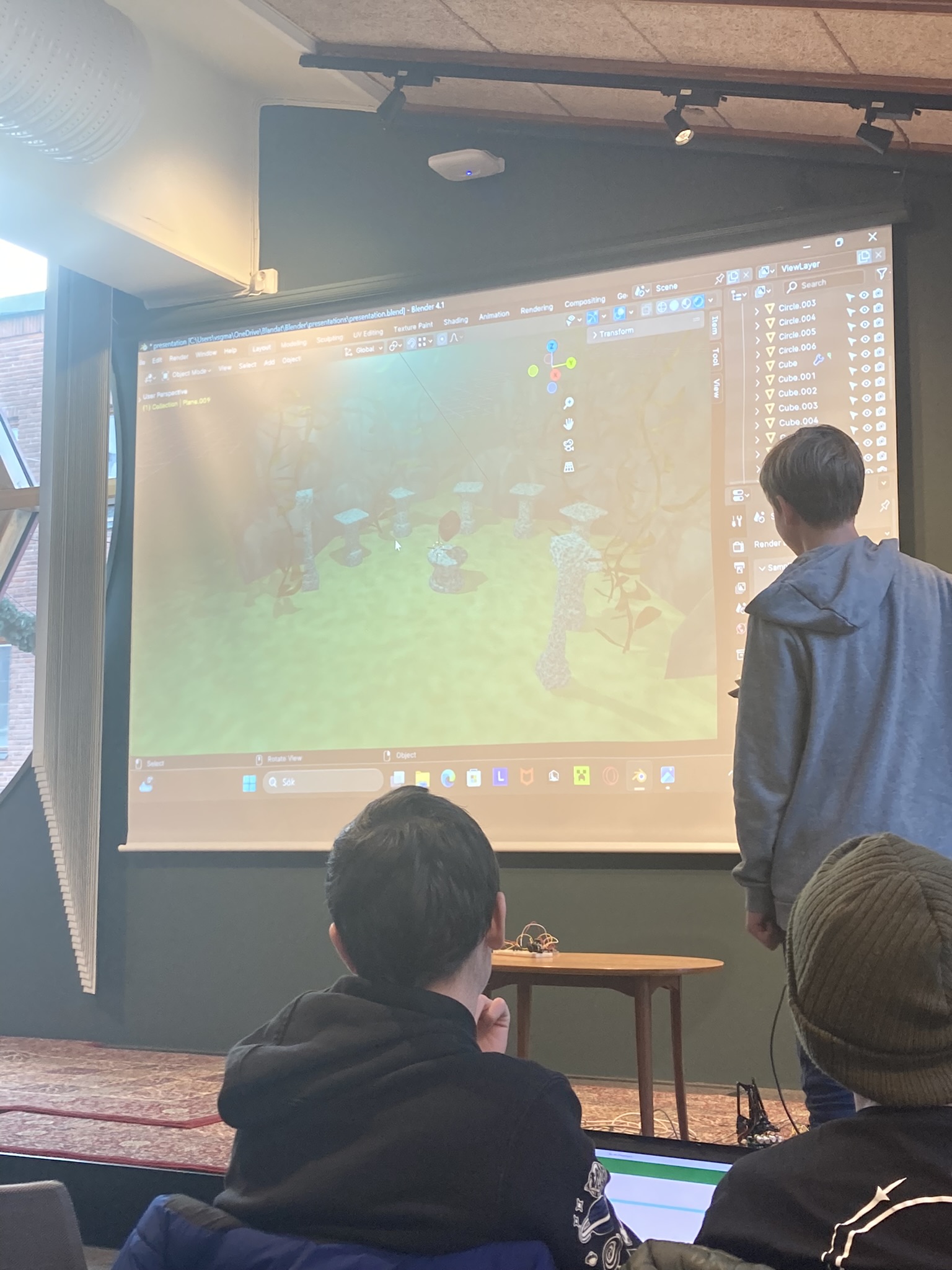 https://uppsala-makerspace.github.io/loerdagskurser/verksamheter/20241207_slutpresentation/
